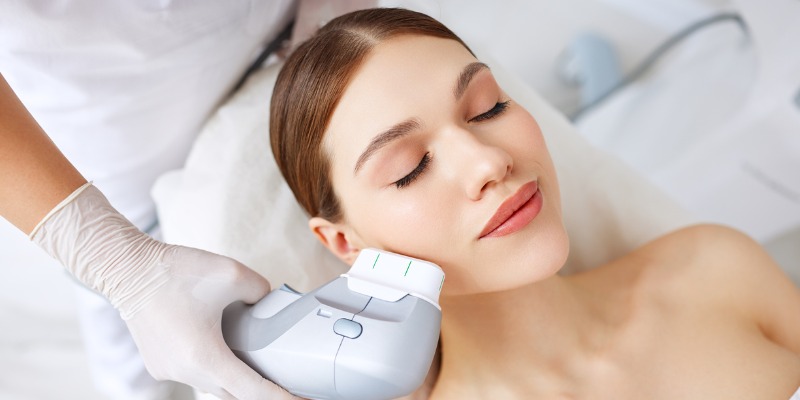 How Fat Freezing and HIFU Work Together? 4 book a personalised consultation of Fat Freezing and HIFU Together Littlehampton